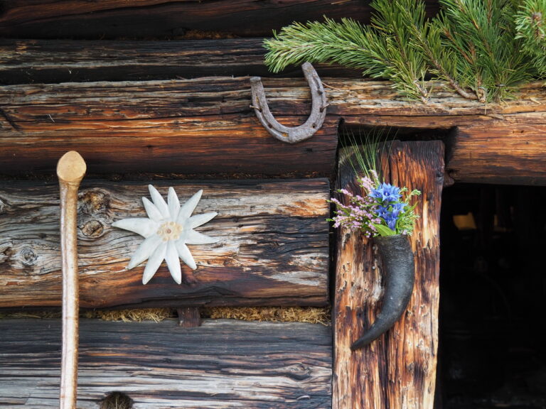 geluk op de deurpost van de Elmau Alm